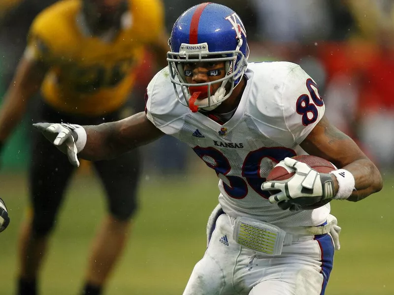 Kansas wide receiver Dezmon Briscoe