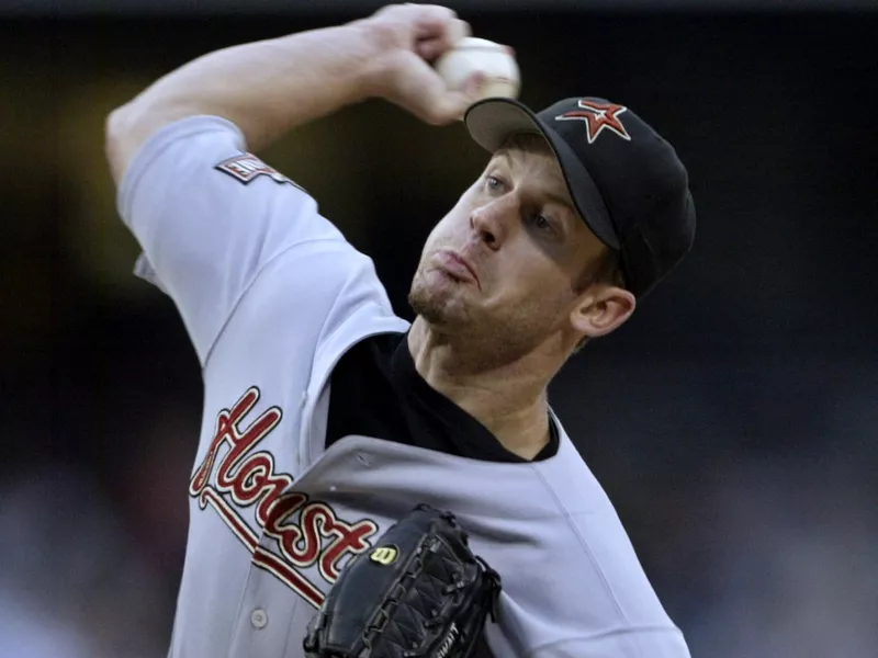Houston Astros starter Roy Oswalt delivers a pitch