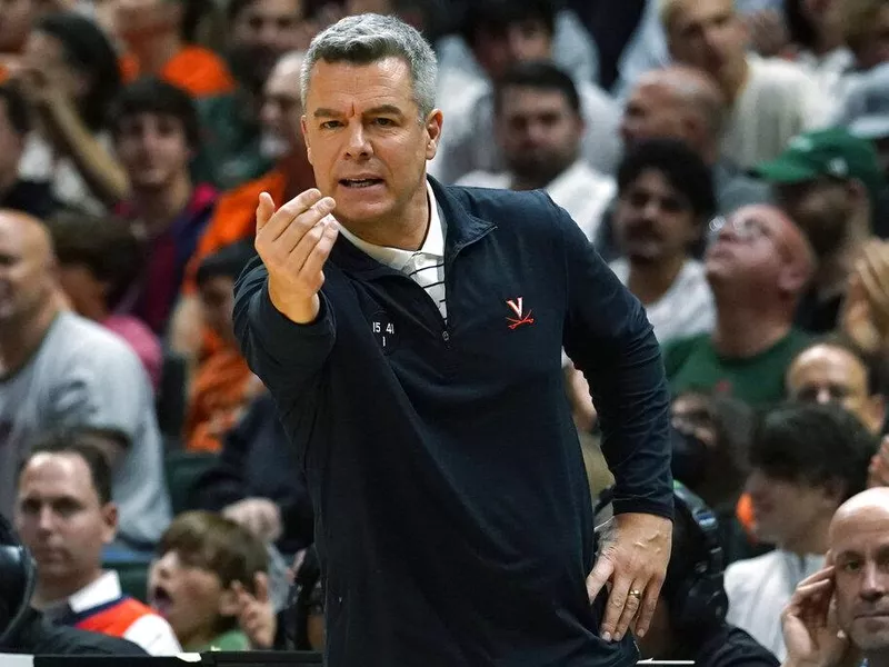 Virginia head coach Tony Bennett