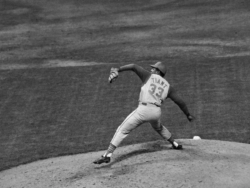 Cleveland Indians pitcher Luis Tiant delivers