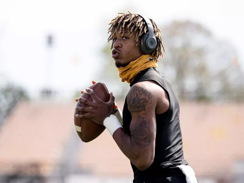 Kennesaw State quarterback Ladarius Clardy