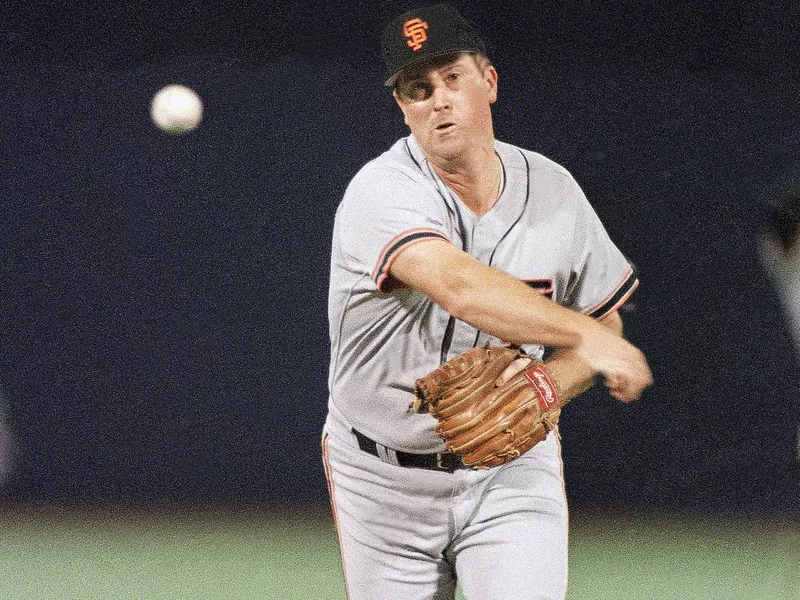 San Francisco Giants Rick Reuschel pitching