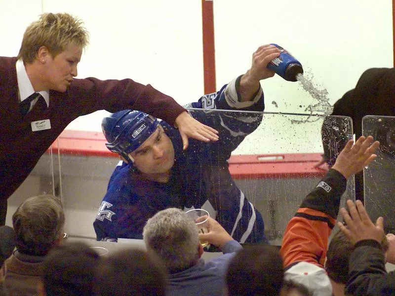 Tie Domi
